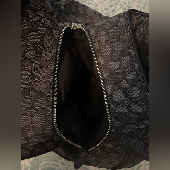 Coach shoulder bag - Picture 3 of 6